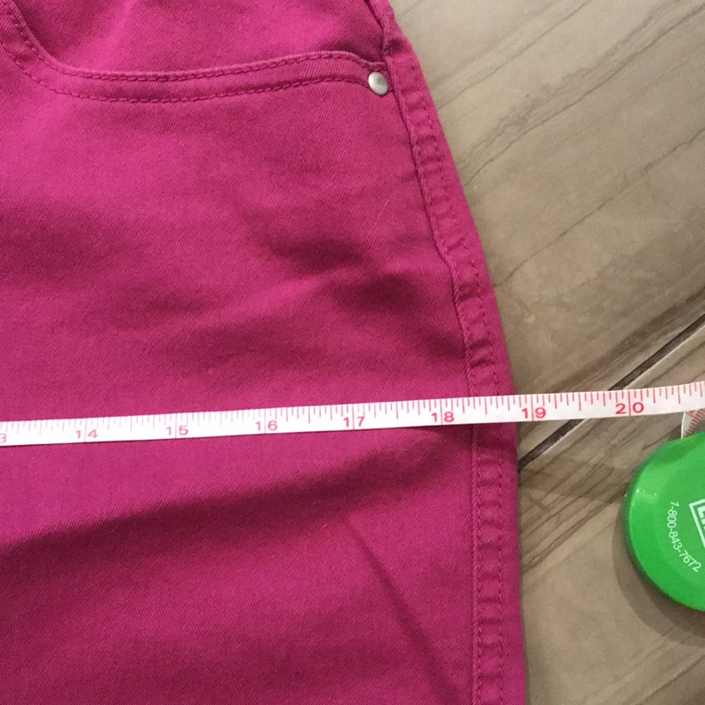 🌻4xHP!🌻 H&M Raspberry Mini Skirt 12 - Picture 9 of 9